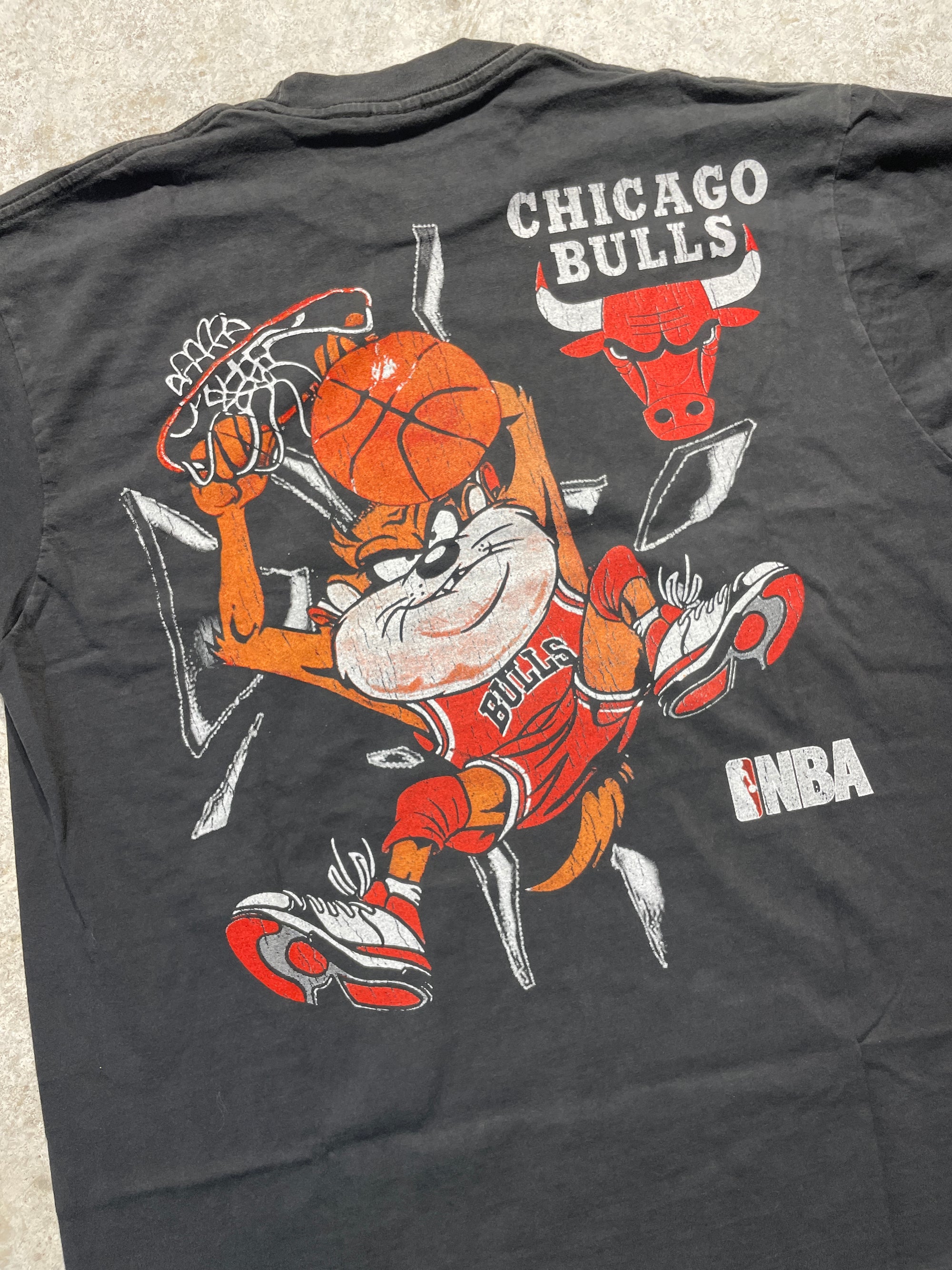90s Tasmanian Cartoon x Chicago Bulls NBA Tee (X-Large)