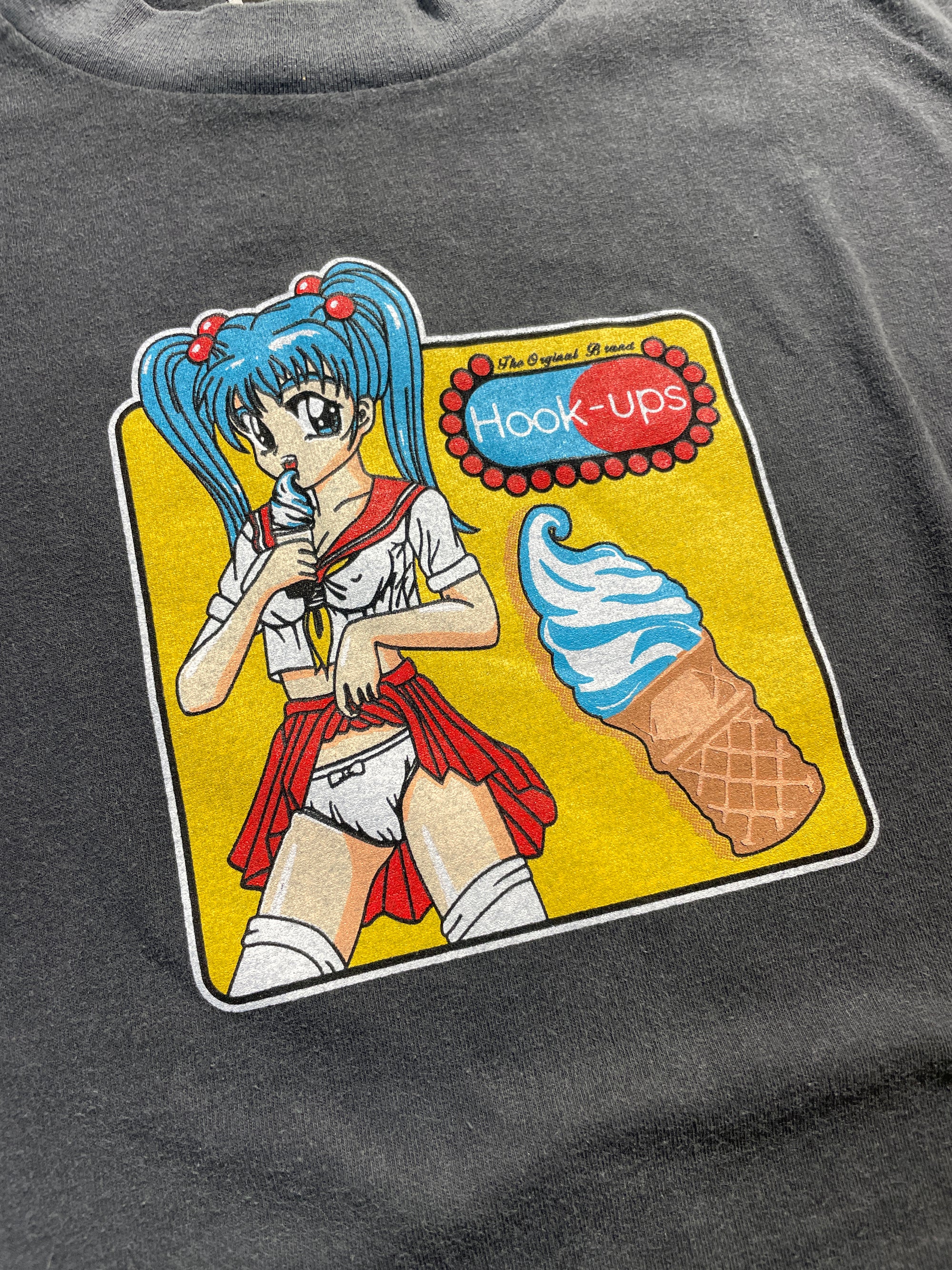 90s Hook-Ups Ice Cream Skateboarding Tee (X-Large)