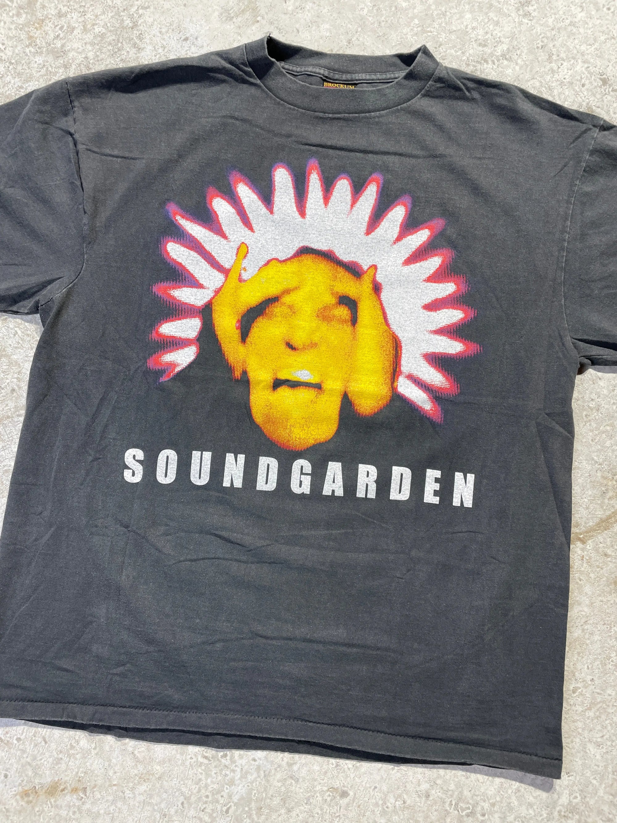 1994 Soundgarden Black Hole Sun Band Tee (Large) Tee - Vintage64.com - []