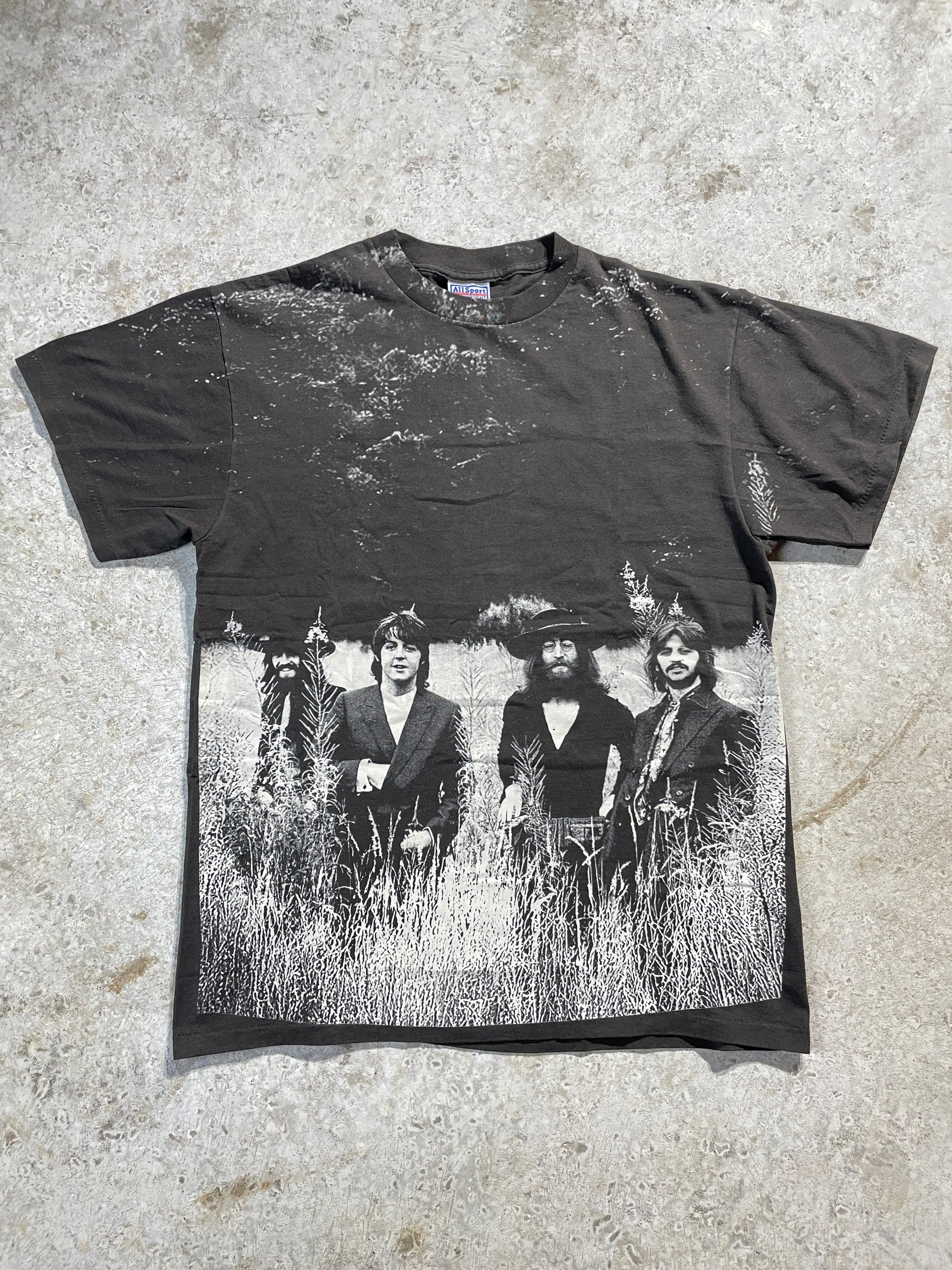 1995 The Beatles Field of Grass All Over Print Tee (Large)