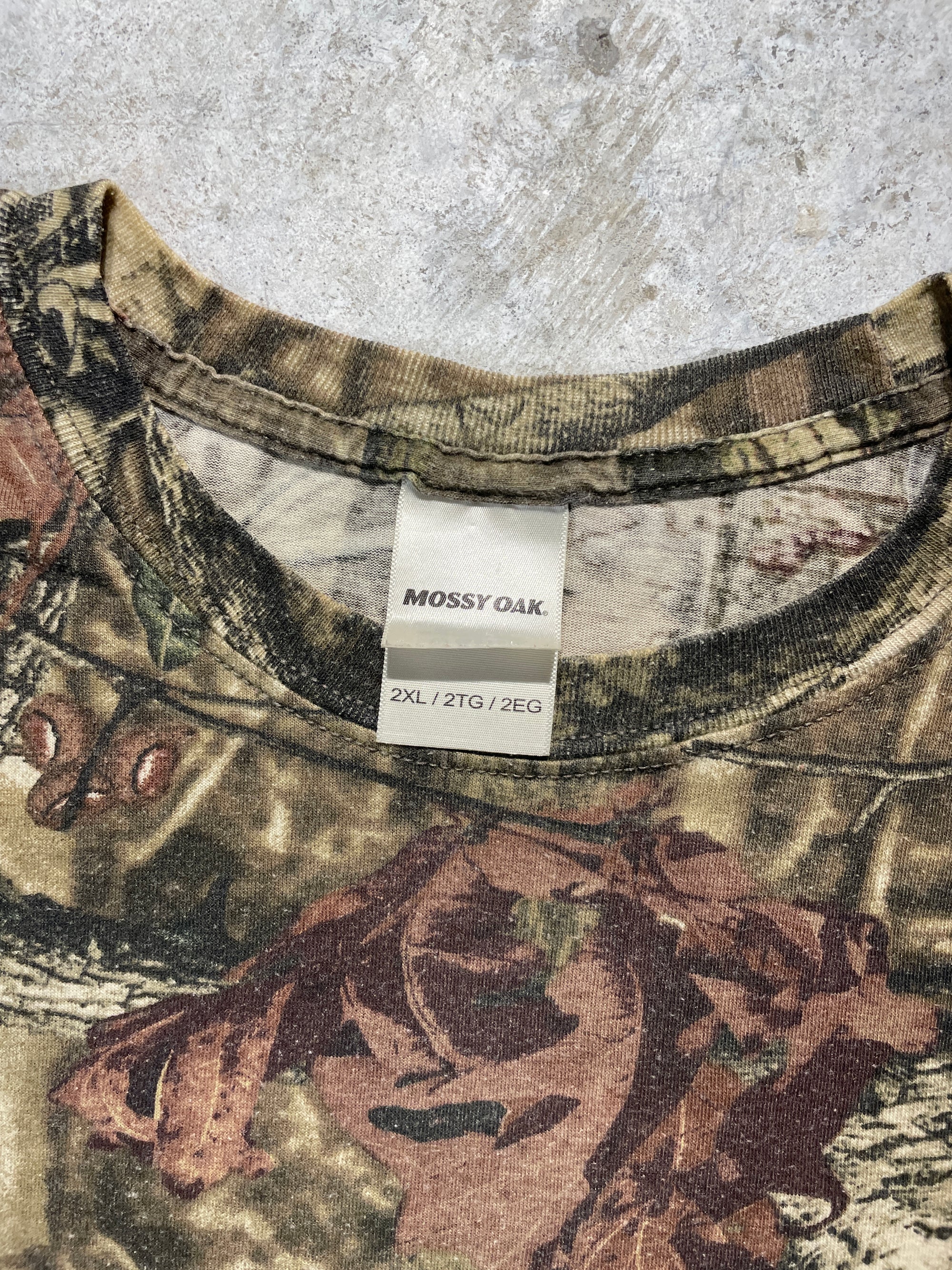 Vintage Mossy Oak Real Tree Camo Tee (XX-Large)