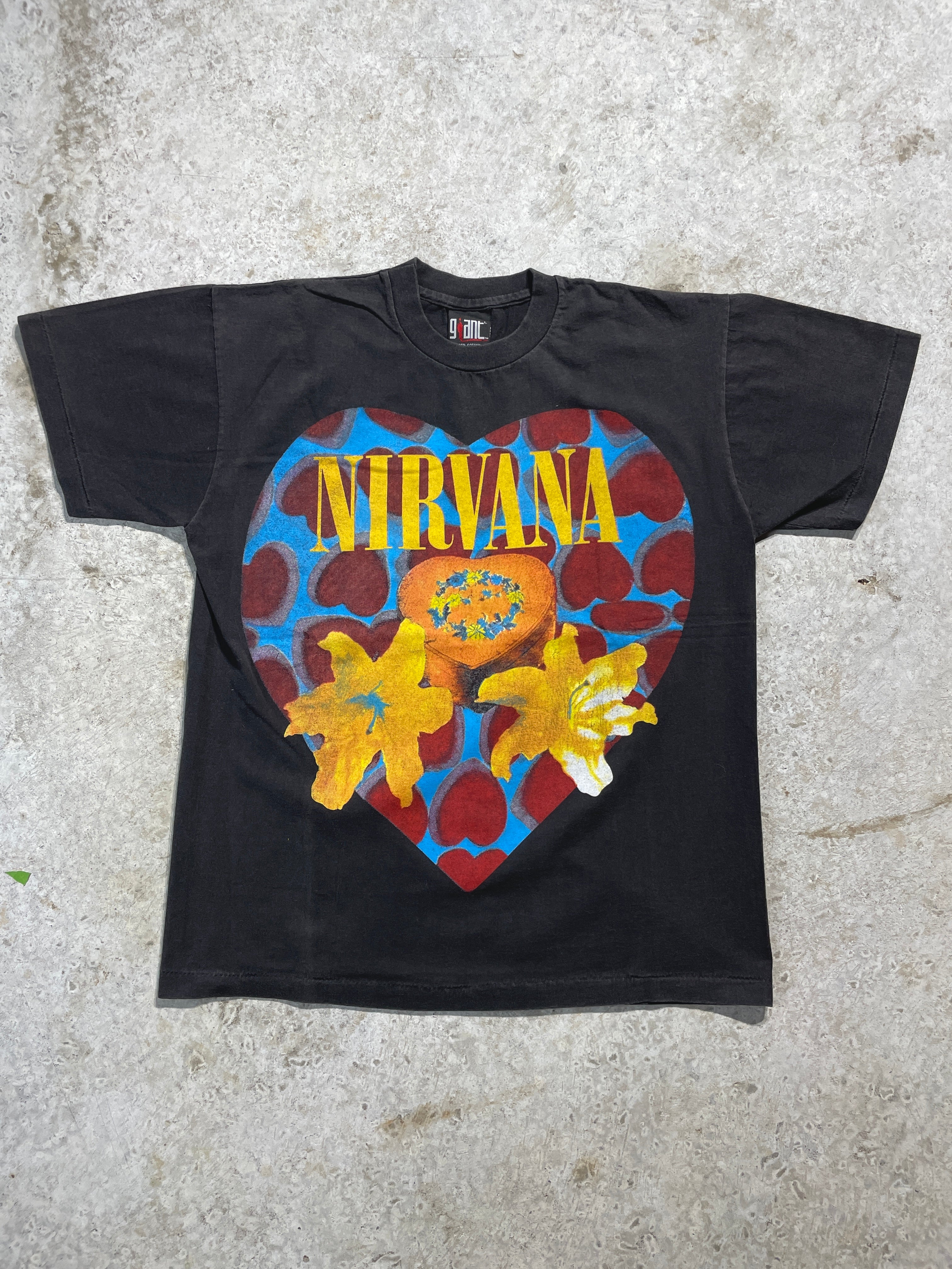 Giant - NIRVANA heart shaped box Tシャツ　L　90S　USA製 Giant - NIRVANA heart shaped box Tシャツ L 90S USA製