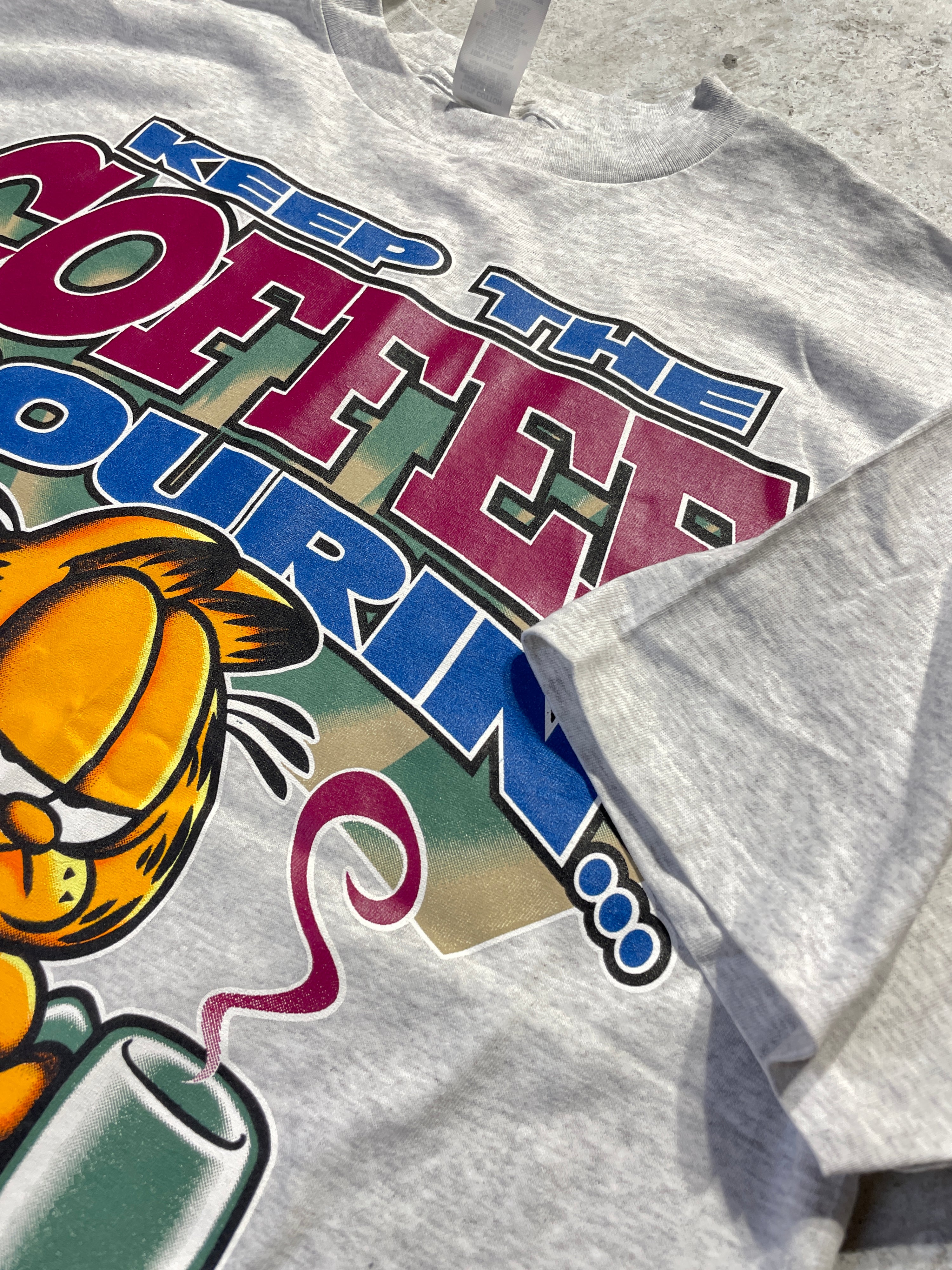 90s Garfield Keep the Coffee Pourin’ Tee (X-Large)