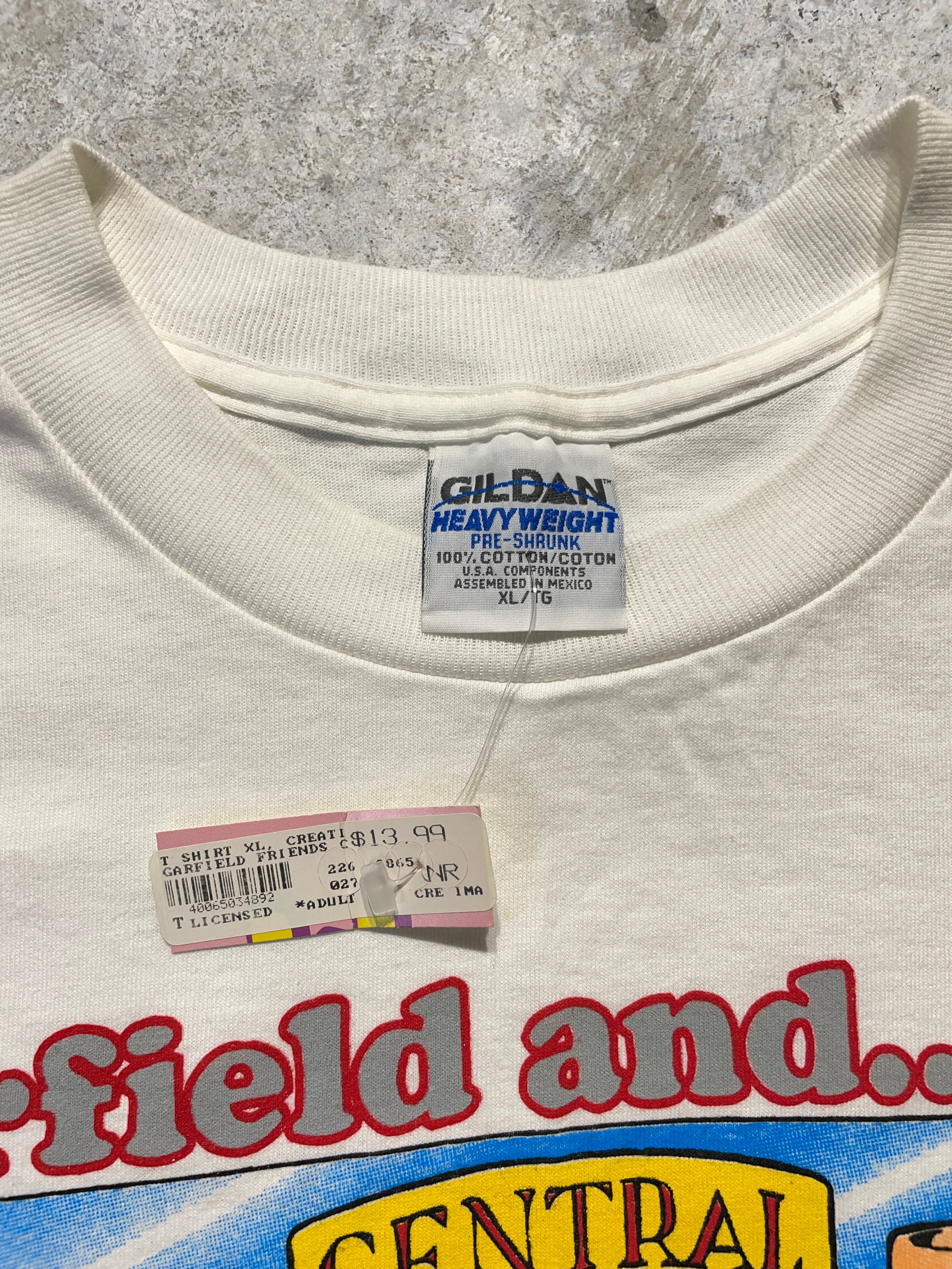 90s Garfield and Friends Tee (X-Large) - Tee - Vintage - Vintage64