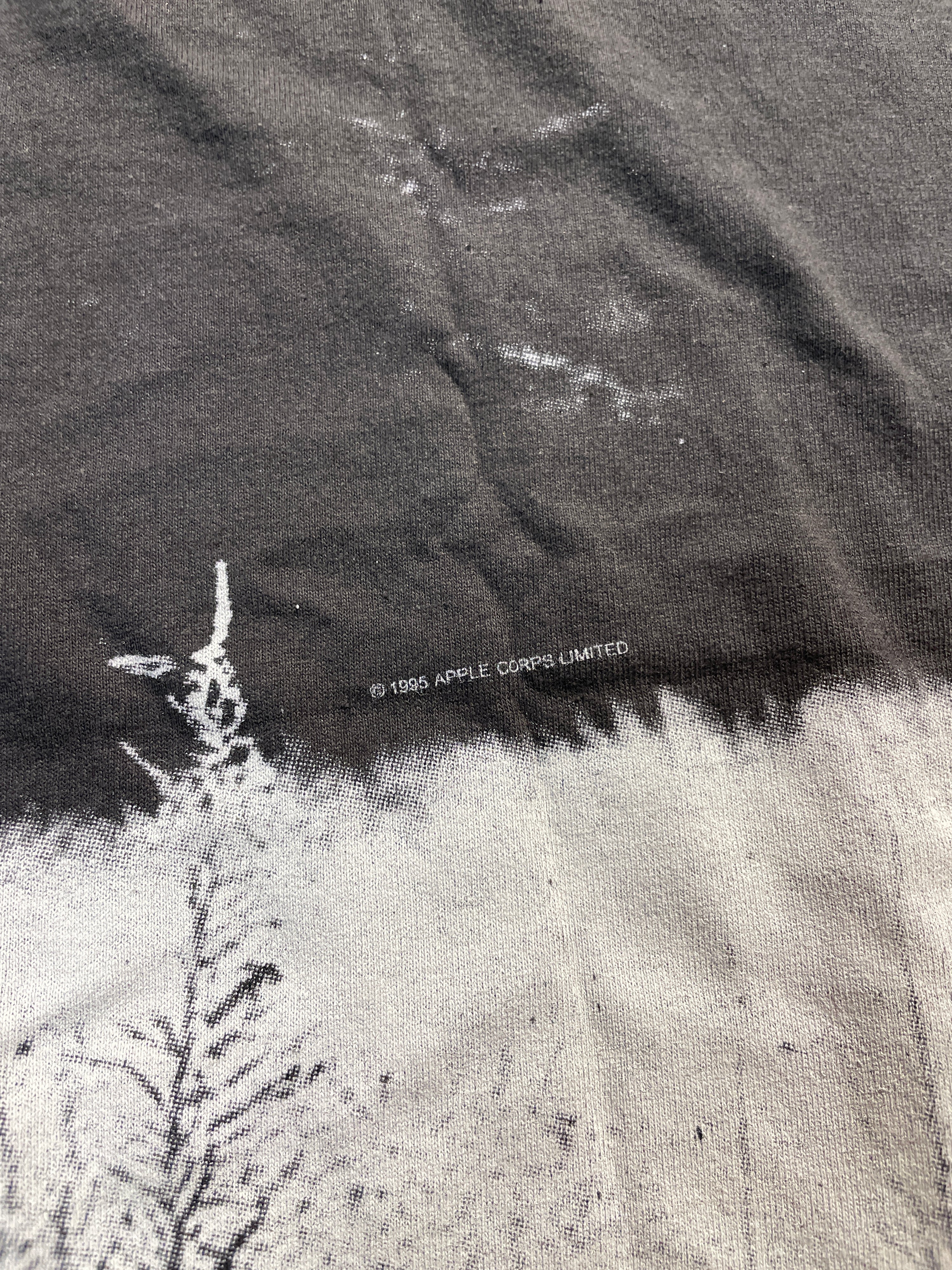 1995 The Beatles Field of Grass All Over Print Tee (Large) Tee - Vintage64.com - []