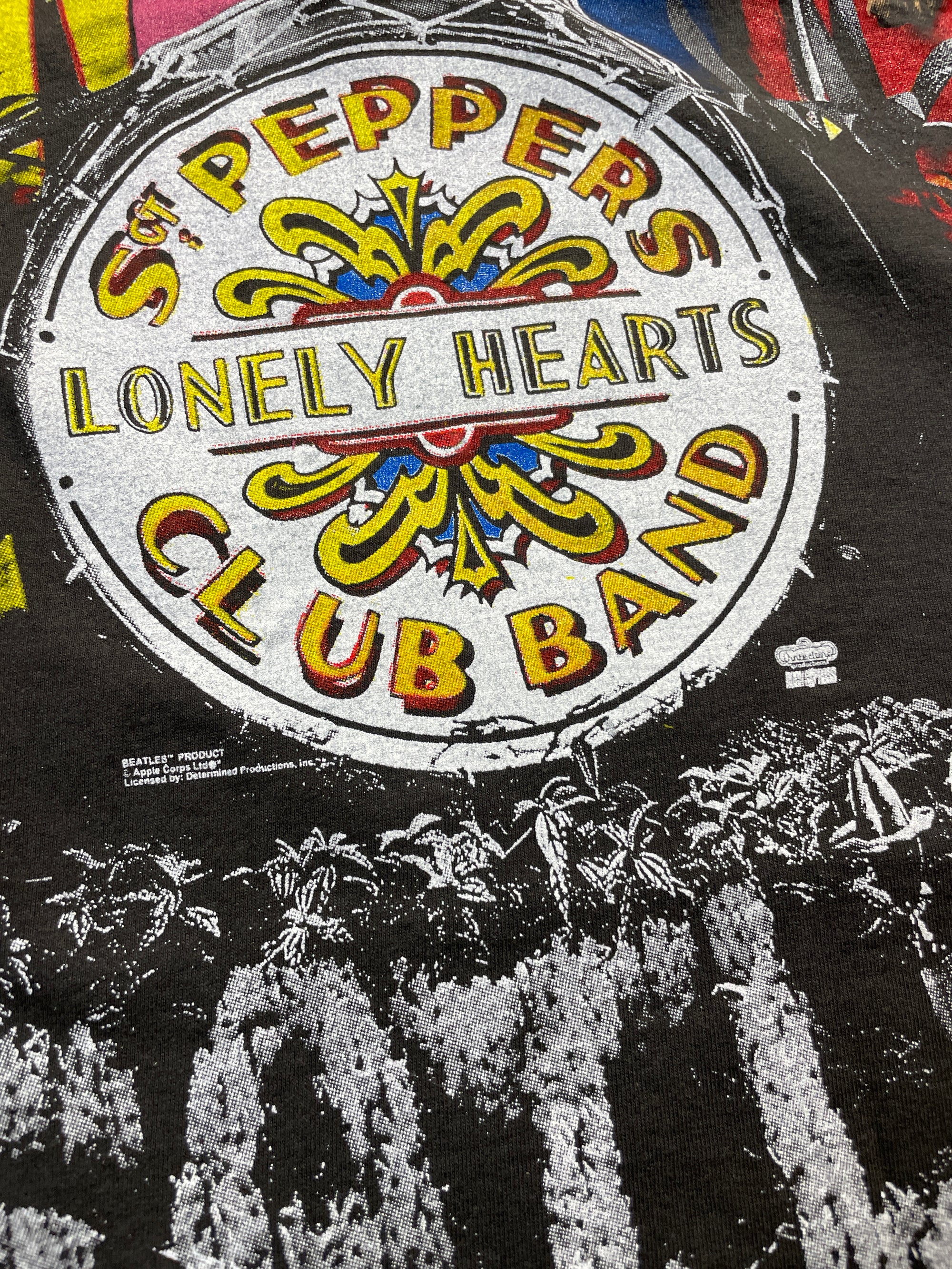 Vintage The Beatles Loney Hearts All Over Print Tee (Large)