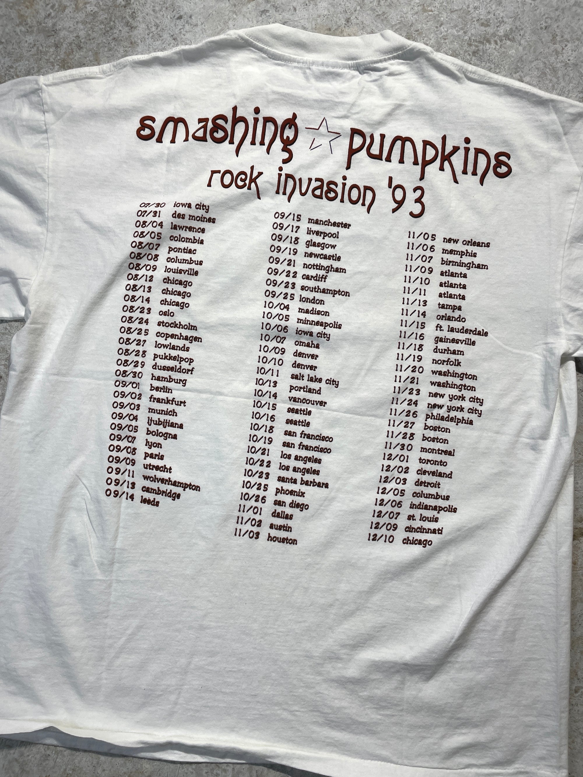 1993 Smashing Pumpkins Rock Invasion Tee (X-Large) Tee - Vintage64.com - []