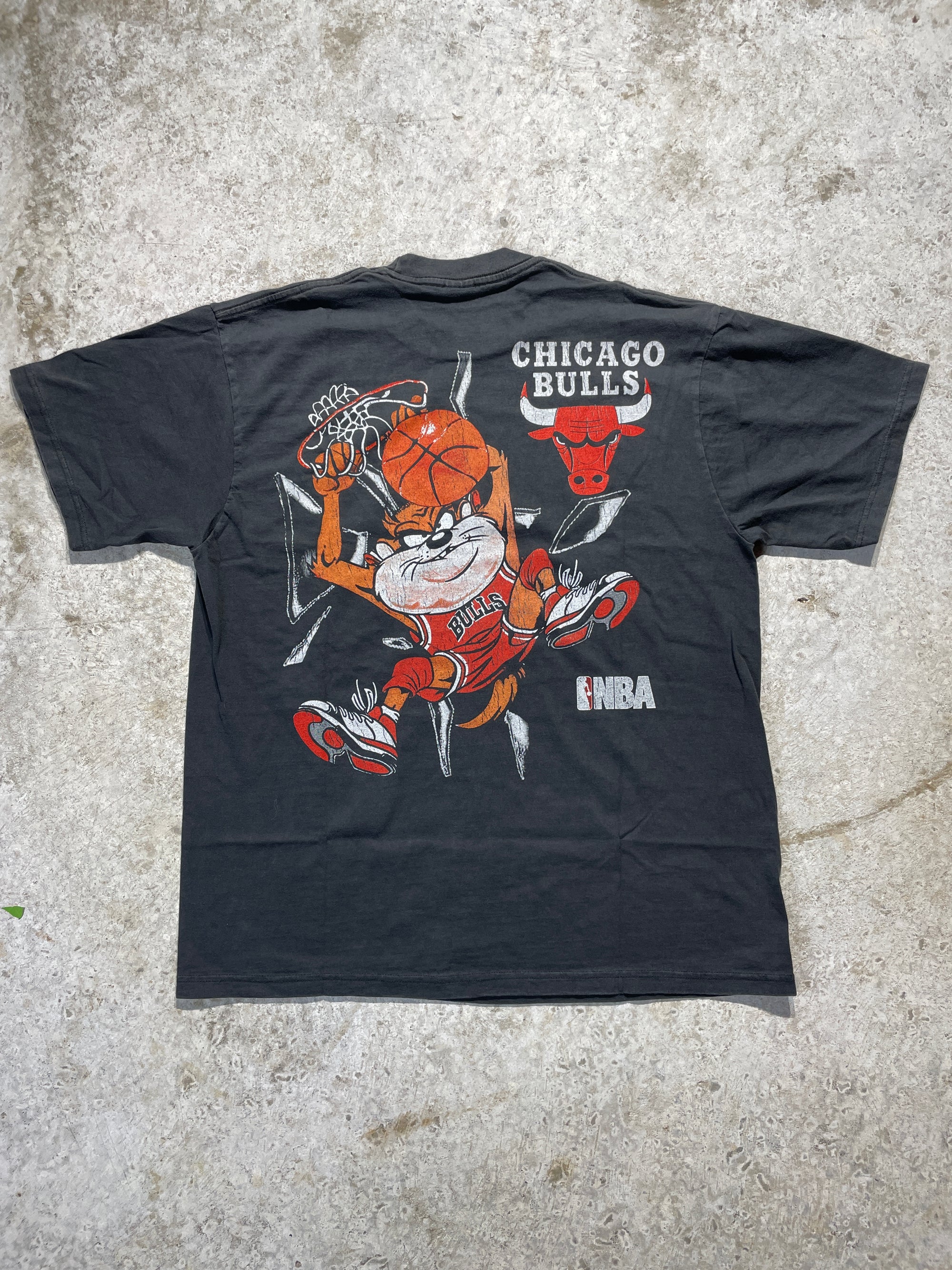 90s Tasmanian Cartoon x Chicago Bulls NBA Tee (X-Large)